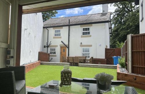 Poulton-le-Fylde House | Old Smithy Cottage