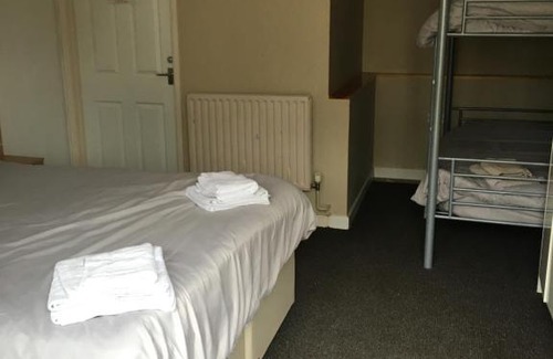 Crewkerne Bed & Breakfast | Old Stagecoach stables rooms only