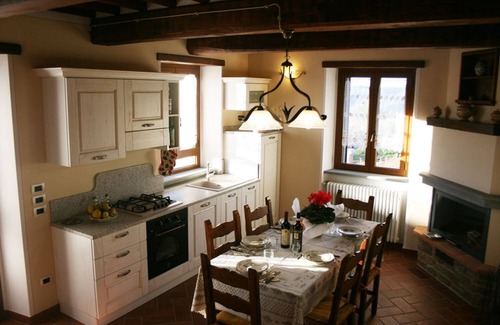 Pieve di Chio Villa | Old stone farmhouse placed in a secluded, panoramic and quiet location, perfect for nature lovers. P