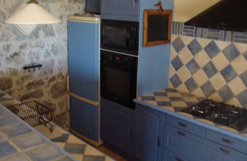 Labeaume House | Old stone house, comfortable, quiet, 1 km from the river, 3 stars