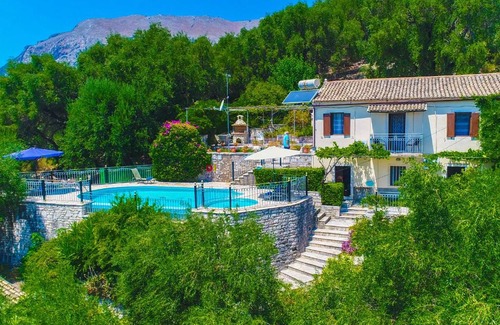 Nisaki Villa | Old Stone House
