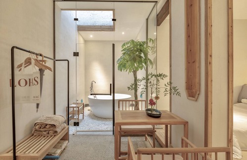 Yi County House | Old Street Moye Inn