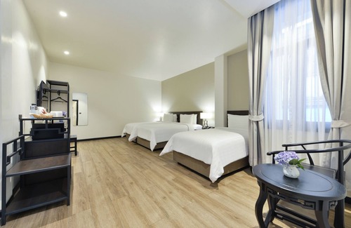 Pom Prap Hotel | Old Thai Heng Hotel