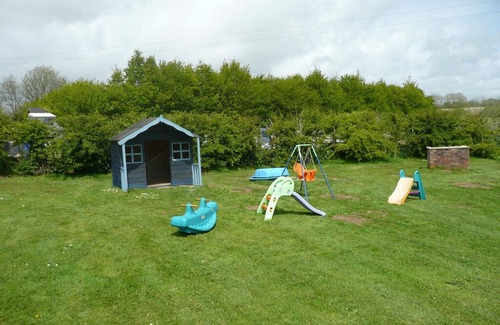 St. Florence House | Old Toms Cottage - YOUR PLACE FOR CREATING A MEMORABLE FAMILY HOLIDAY!