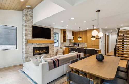 Park City House | Old Town Alpine Vista ~ New Build Ski-in/Ski-out!