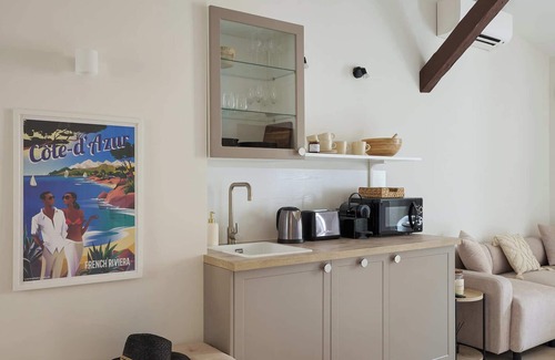 Le Suquet Apartment | Old Town Apartments By Villa Botanica