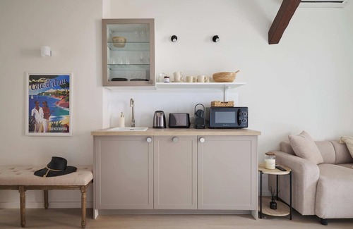 Le Suquet Apartment | Old Town Apartments By Villa Botanica