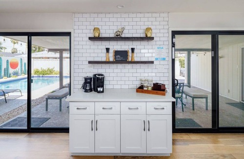 Melrose Meadows Cottage | Old Town Art Deco - Pool&fire Pit - In Old Town