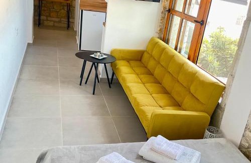 Dhermi Apartment | Old Town Charm