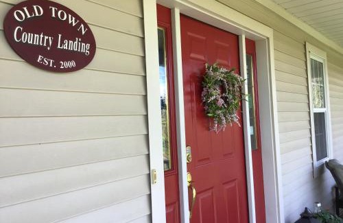 Historic Old Town Bed & Breakfast | Old Town Country Landing