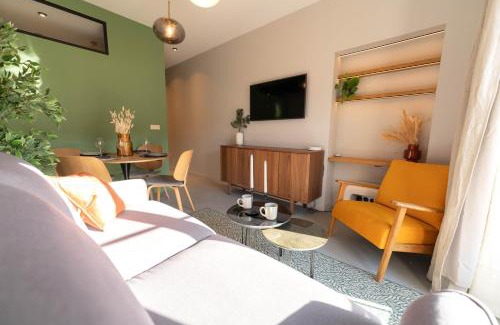 Old Town Apartment | Old Town Diamond, adorable sunny apartment with AC