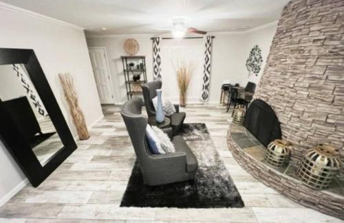 Monte Vivienda Apartment | (Old Town) Downtown Scottsdale Oasis
