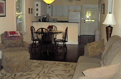 Downtown Historic District House | Old town historic home