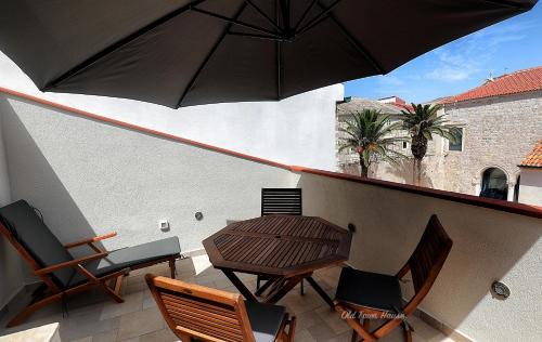 Pag Villa | Old town house