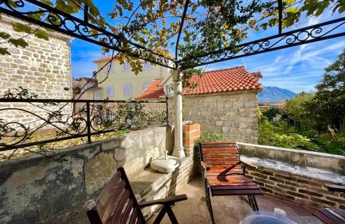 Old Town Apartment | Old town house with private garden