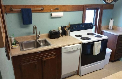 Ames Bed & Breakfast | Old Town Inn- Iowa State University, Mary Greeley Hospital, Historic Downtown.