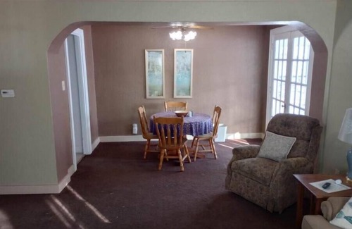 Ames Bed & Breakfast | Old Town Inn- Iowa State University, Mary Greeley Hospital, Historic Downtown.