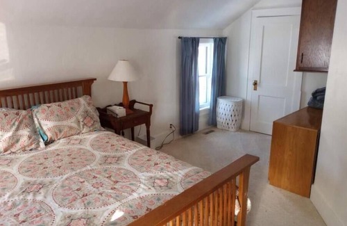 Ames Bed & Breakfast | Old Town Inn- Iowa State University, Mary Greeley Hospital, Historic Downtown.