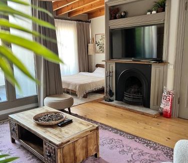 Balat Apartment | Old Town Loft in Balat