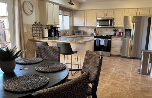 Security Acres House | Old Town, Pool, Private Patio, Golf, Traveling Professionals