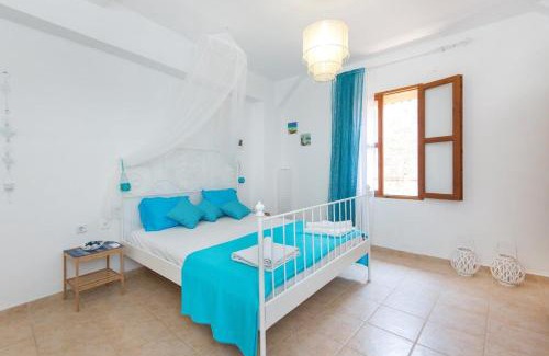 Rhodes Old Town House | Old Town Roloi House