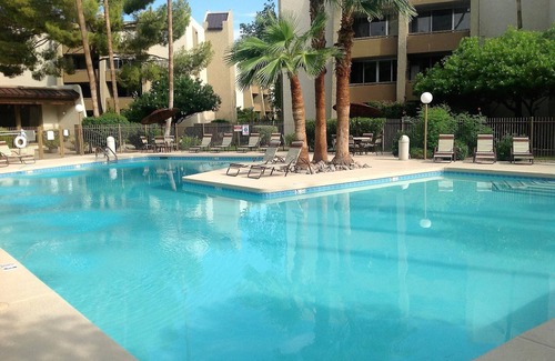 South Scottsdale Condo | Old Town Scottsdale Condo! Entertainment District!