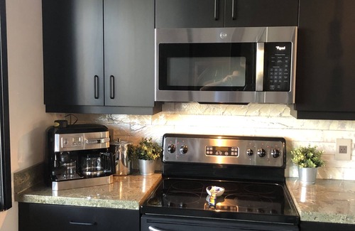 Brown and Stetson Business Condo | Old Town Scottsdale NY-Style Upscale Smarthome Loft