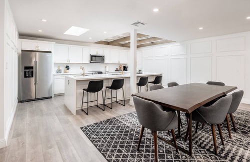 Cavalier Vista House | Old Town Scottsdale Modern Home w/Private Heated Pool & Golf Putting Green