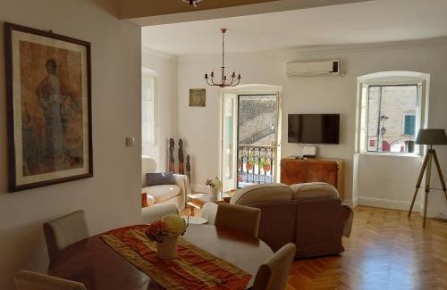 Kotor Old Town Apartment | Old Town Sea Gate Apartment