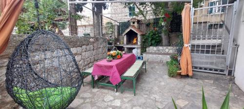Split Apartment | Old Town Sole