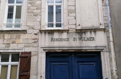 Boulogne-sur-Mer Apartment | Old town studio in terrace residence in the ramparts near the castle