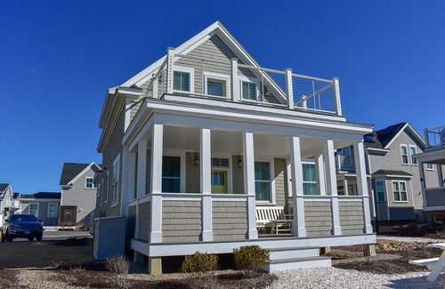 Dennis Port House | Old Wharf Rd 61 #26- Oceanfront 4 bedroom Heritage Sands freestanding condo