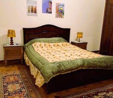 As-Sayidah Zaynab Apartment | Old World Charm