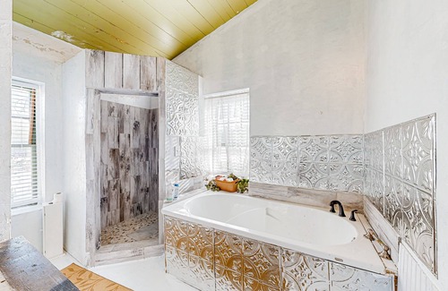 Brackettville House | Old-world home full of modern amenities with gas grill & AC - dog-friendly