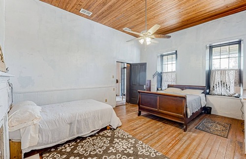 Brackettville House | Old-world home full of modern amenities with gas grill & AC - dog-friendly