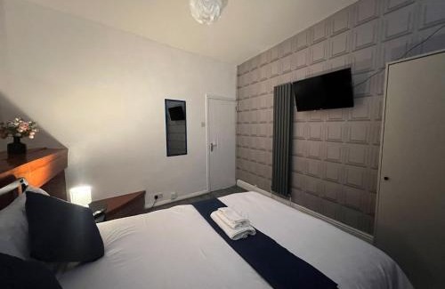Oldbury House | Oldbury House - Bespoke for Contractors