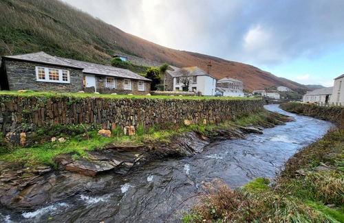 Boscastle Cottage | Olde Carpenters Cottage