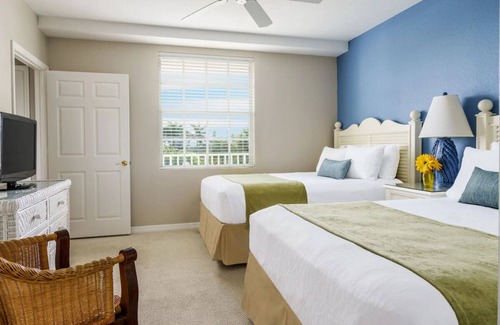Marco Island Hotel | Olde Marco Island Inn, Deluxe Water View 2BR Suite w/Kitchen & Lanai