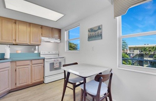 Marco Island Condo | Olde Marco Oasis! Charming, Beautiful & Great Location!