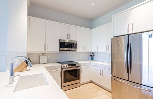 Old Naples Condo | Olde Naples. New and Fabulous !