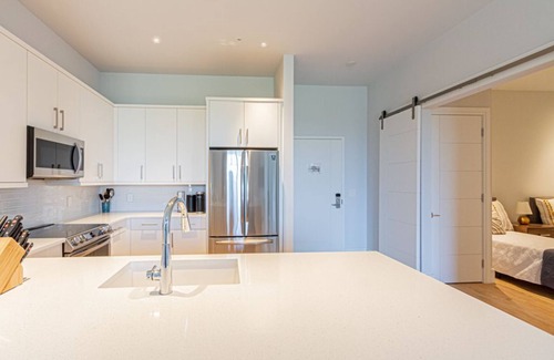 Old Naples Condo | Olde Naples. New and Fabulous !