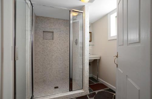 Rockport Apartment | Olde New House