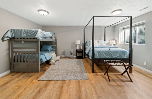 Bonner County House | Oldtown Home w/ Private Yard + Mountain Views