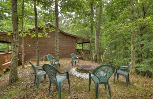 Blue Ridge House | Ole Bear Paw Cabin - Cherry Log GA - Cozy Retreat, Stunning Views, Hot Tub, Outdoor Fire Pit, Porch Swing