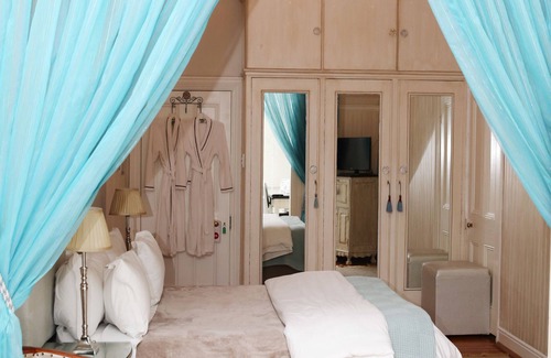 Kimberley House | Oleander Guest House