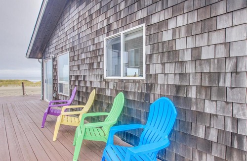 Bayshore House | Oleg Potts Beach House