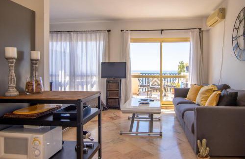 Nikki Beach Apartment | OleHolidays 655 Romana Playa vistas al mar