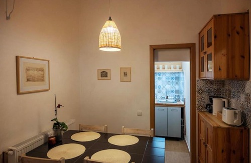 Old Town Apartment | Olimpus central apartment