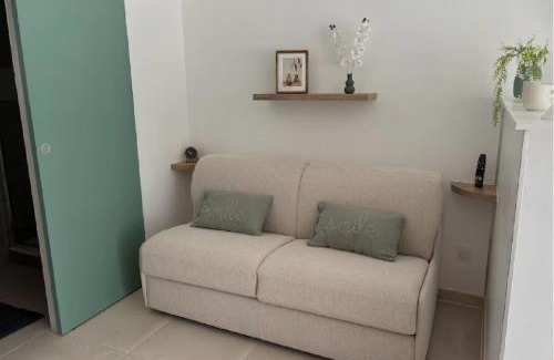 Trans-en-Provence Apartment | Oliva - Studio indépendant pour vos déplacements professionnels