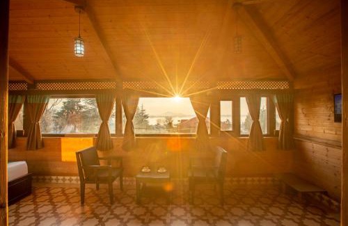 Nishat-Shalimar Hotel | Olive County, Srinagar